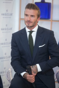 Beckham-pañuelo-traje
